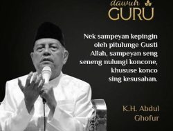 Dawuh Kiai Abdul Ghofur tentang Menolong Teman