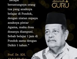 Dawuh Kiai Abdul Ghofur tentang Keberuntungan Orang Tua