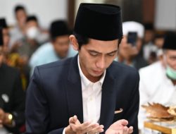 Dawuh Gus Rifqil tentang Menjadi Sumber Cahaya bagi Dunia