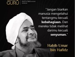 Nasihat Habib Umar Bin Hafidz tentang Senyuman dalam Diam