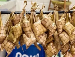 Tradisi Ketupat di Indonesia: Makna dan Sejarahnya