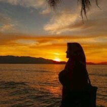 Mengapa Senja Selalu Membuat Kita Merenung? | Sumber gambar Tribunnews.com