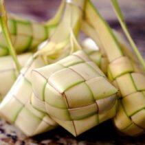 Mengapa Ketupat Selalu Jadi Simbol Idul Fitri di Indonesia? | Sumber gambar sinarmasland.com