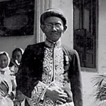 Mengurai Jejak Hidup, Kiprah, dan Kontribusi Besar KH Sangidu dalam Sejarah Awal Muhammadiyah | Sumber gambar Tirto.id