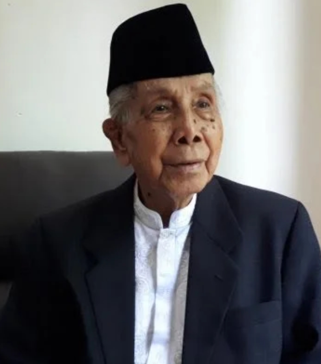 Silsilah Keluarga Dr Anregurutta (AG) KH Sanusi Baco