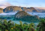 Orang Bilang Tanah Kita Tanah Surga, Tapi Mengapa Kita Terus Bertengkar di Atasnya