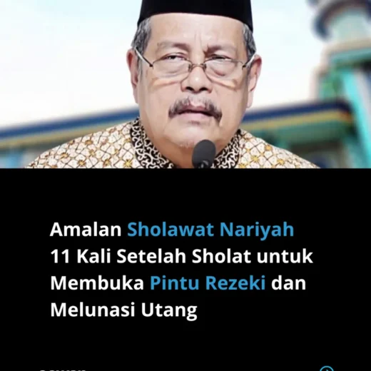 Ilustrasi seseorang sedang berdoa dengan khusyuk setelah melaksanakan ibadah sholat