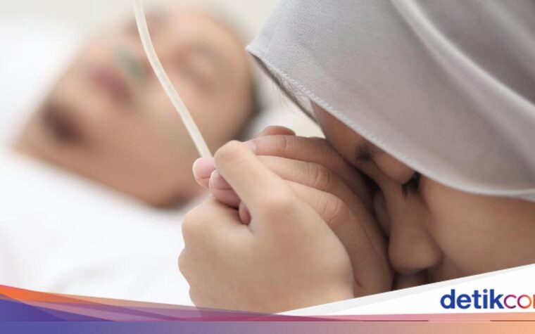 Ilustrasi orang mendoakan kerabat yang sedang sakit