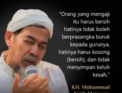 Dawuh KH. Muhammad Najih Maimoen: Kebersihan Hati Saat Mengaji