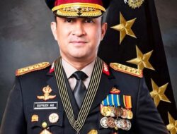 Presiden Prabowo Lantik Jenderal Suyudi Ario Seto Jadi Kapolri Baru